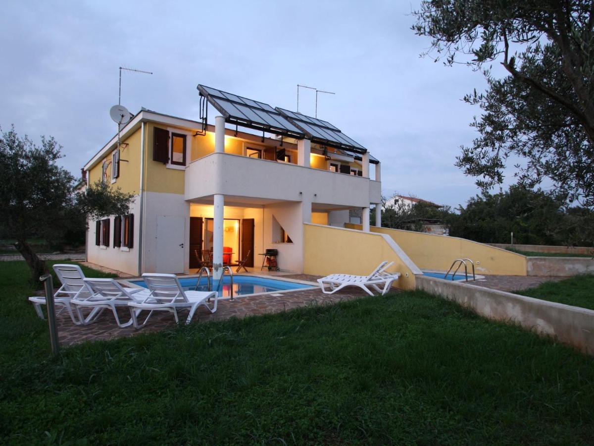 Splendid In Novigrad Near Sea Holiday home